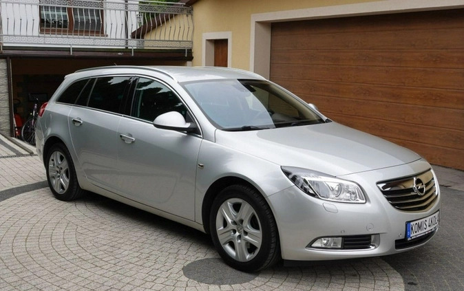 Opel Insignia cena 23900 przebieg: 214000, rok produkcji 2011 z Malbork małe 301